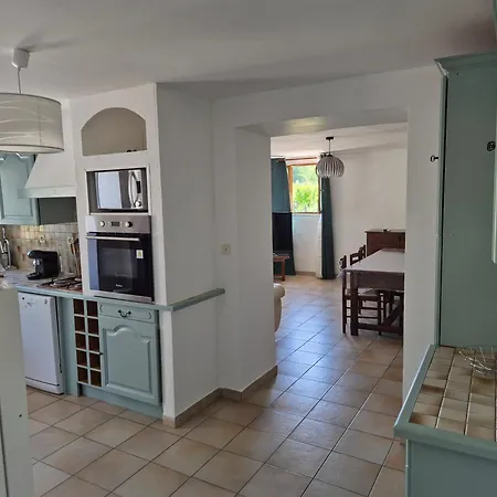 Holiday home Entre Rieu Et Fournache